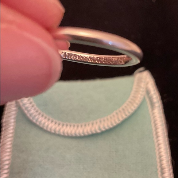 Authentic Tiffany & Co Love Knot Ring - Picture 2 of 5